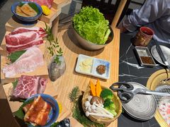 -山川小町·极番烧肉(新地假日广场店)