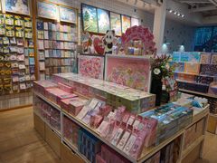-猫的天空之城概念书店(北戴河蔚蓝海岸店)