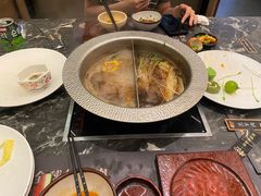 -牛YO寿喜烧·铁板烧和牛火锅自助(市府恒隆店)