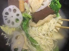-万记麻辣烫国展总店