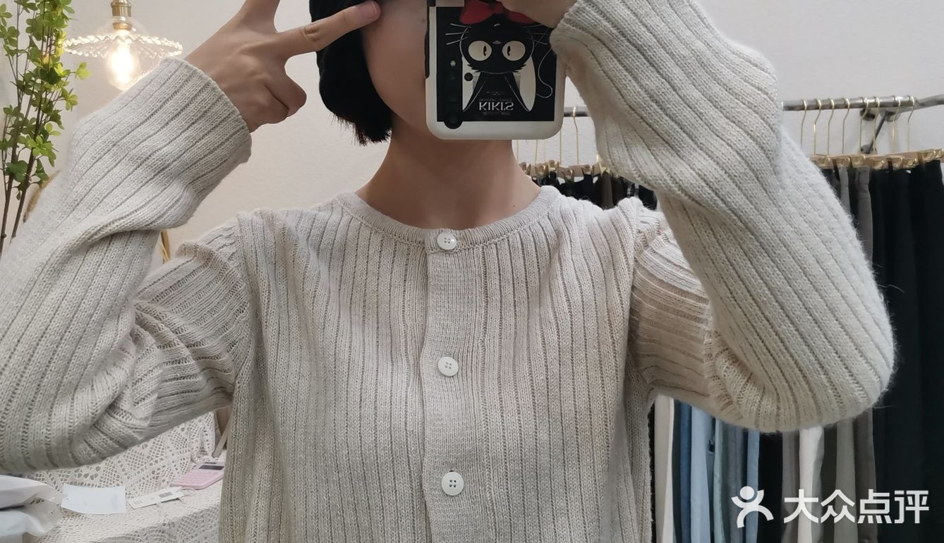 杨家坪步行街新开业的神仙女装小店，买买买