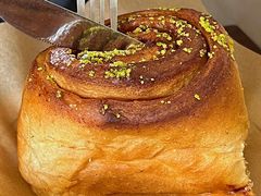 小豆蔻肉桂卷-CHOCMONS巧克怪兽(屏风街店)