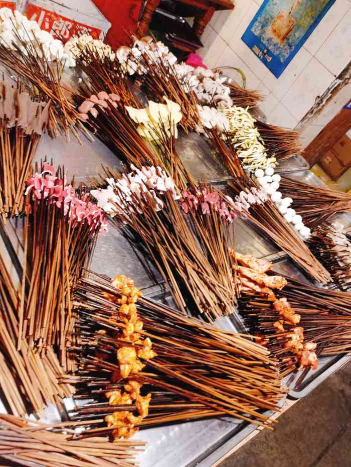 口口香串串-"位置:定位准确,路边可以停车,红灯笼很标.