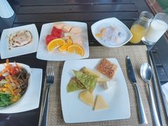 -三亚湾海居铂尔曼度假酒店