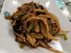 什锦蘑菇炒杂菜-韩时烤肉(枫蓝店)