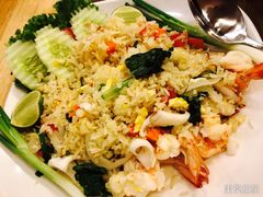 -J Daeng Seafood