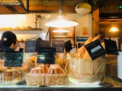 面包甜点陈列柜-仙峰天然面包(迎宾路店)