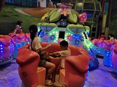 -蓝精灵乐园·世茂精灵之城主题乐园