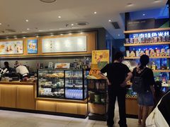 -星巴克(青岛火车北站候车大厅店)