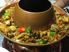 -龙巢盱眙龙虾·牛蛙·烧烤宵夜(八卦岭店)