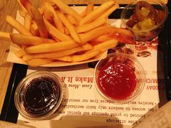 -The Habit Burger Grill 哈比特汉堡(复兴soho店)