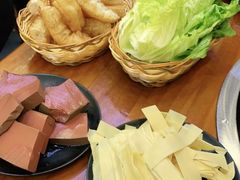 -曹丞相·地锅鸡·地锅鱼(武林店)