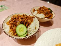 卤肉饭-吉事利茶餐厅
