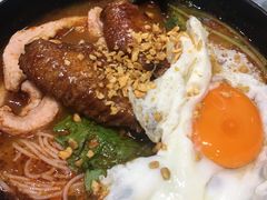 冬阴功鸡翼猪润米线-华嫂冰室(尖沙咀店)