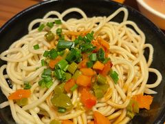 热干面-莲餐厅·湖北菜·藕汤是头牌(愚园路店)