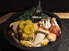 -三出山火锅(万象天地店)