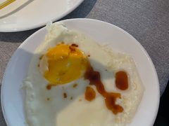 单面煎鸡蛋-晋江荣誉国际酒店·港誉茶餐厅