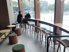 -星巴克臻选(上海虹桥新天地三店)