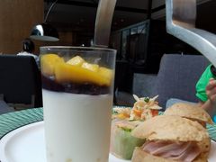 -苏州希尔顿酒店·园大堂吧