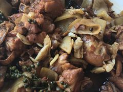 -美顺香食府鱼头老店(雪野湖店)