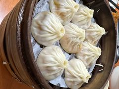 -莱莱小笼·乔艾