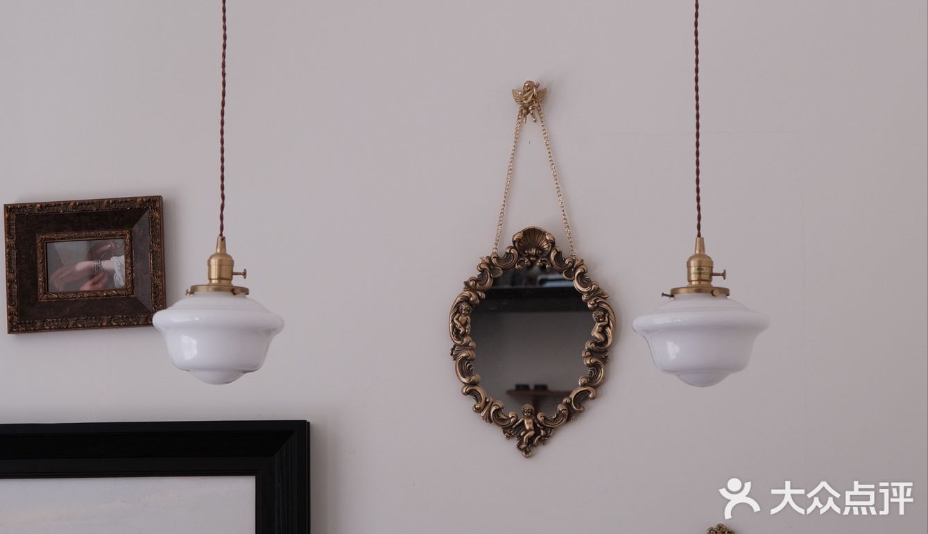 MoonLight Cafè月白｜风中一朵白白的云