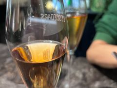 -LESCEDARS Brasserie Bistro香柏树