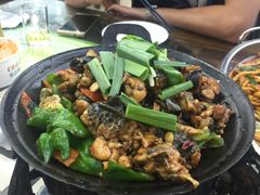干锅石鸡-徽州美食(三十年老店)