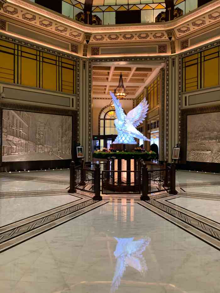 和平饭店华懋阁-"走入"和平饭店"一种年代感映入眼帘,喜欢.