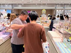 -泡泡玛特POPMART(国金街店)