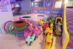 -万升儿童王国(万辉店)