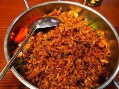 牛肝菌炒饭-老滇山寨•云南特色菜•地方菜•民族风情歌舞表演(金碧店)