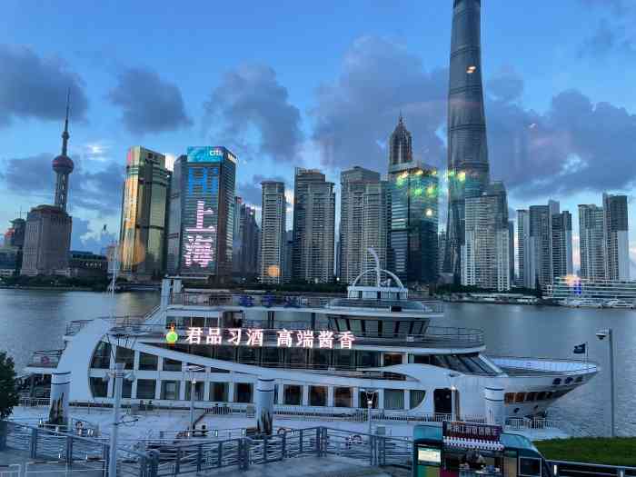 riviera 松鹤楼(外滩店)-"环境超棒,就是gk高尔夫俱乐部很近.