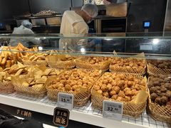 -胖东来生活广场(健康路店)