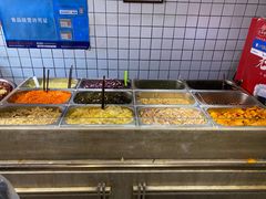 自助取餐区-三兄弟高炉烧饼