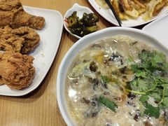 -肥叔锅贴(港澳广场店)