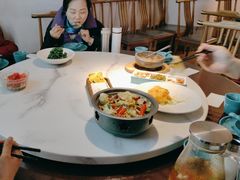 -荷塘秋月·本帮江浙菜(国权路店)