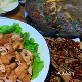 昆明🐟不能没吃过美味的老坛酸菜鱼苗火锅