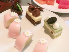 白桃芝士慕斯-西安高新洲际酒店•源咖啡全日制餐厅