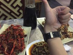 -巴厘龙虾·榜首油焖大虾(音乐学院·沿江酒馆店)