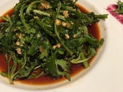 凉拌茼蒿-官房大酒店-玉龙旋宫观景餐厅