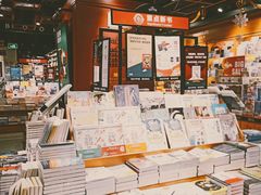 -西西弗书店&矢量咖啡(凯德晶萃广场店)