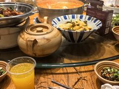 -亮欢寨酸汤鱼(沙冲路店)