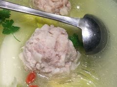 传统扬州狮子头-小马哥融合菜(延安大街店)