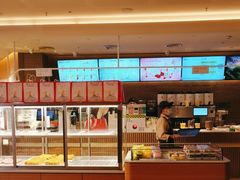 大堂-奈雪的茶(湖滨银泰in77C区PRO店)
