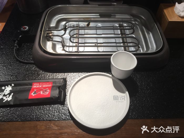 魚说纸包鱼(中关村店)餐具摆设图片