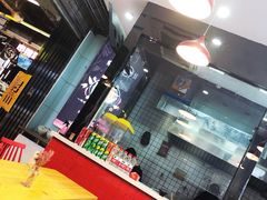 大堂-螺少野柳州螺蛳粉(鱼化寨地铁商业街店)