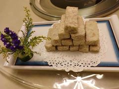 -墨脱石锅椰子鸡•香草鸭•东山羊(大东海店)