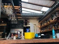 -脚下咖啡·CHILL酒馆(灵光东巷店)