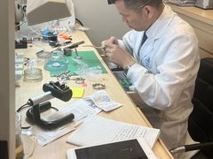 -亨吉利世界名表中心(汇金百货店)